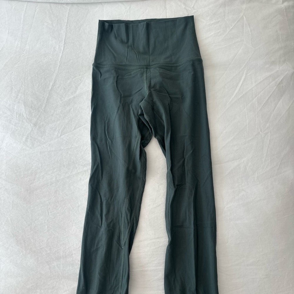 Lululemon Dark Forest ribbed leggings size 2